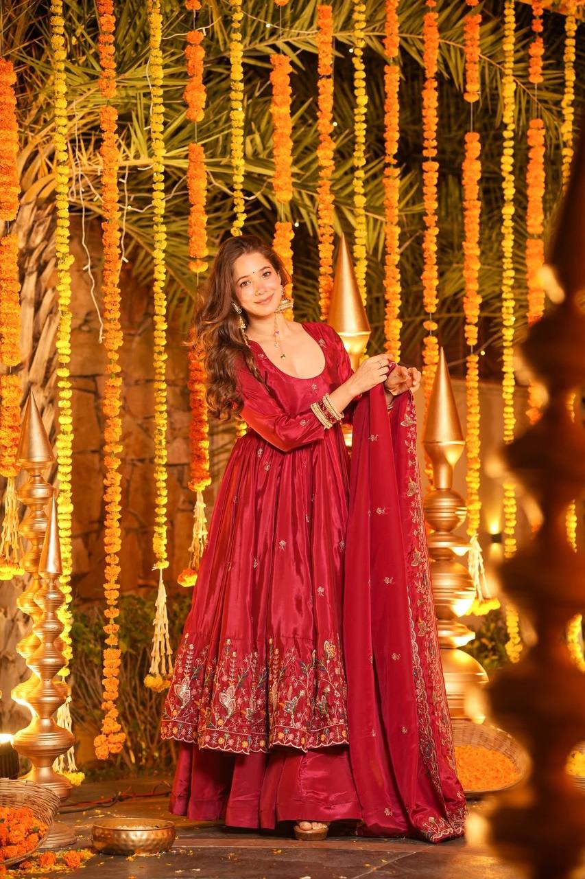 Luxury Floral Embroidered Anarkali Suit Set